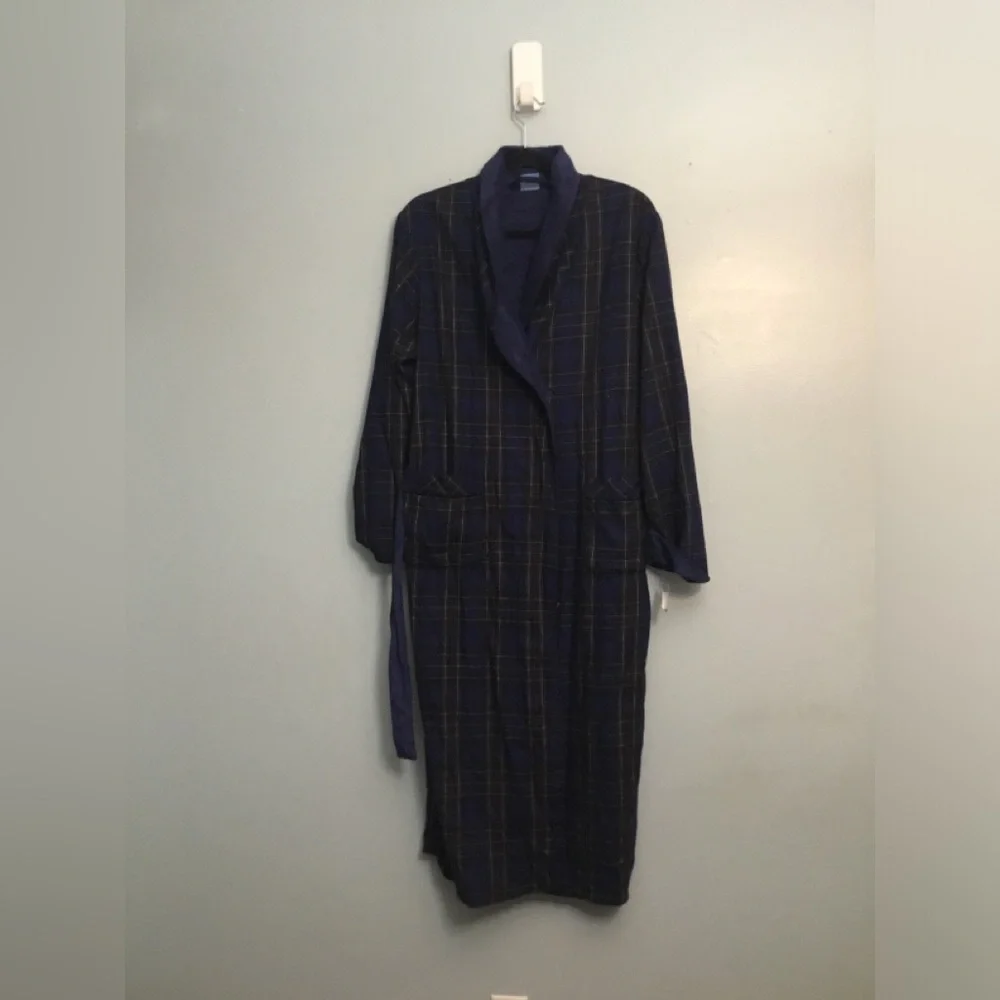 Kohl's Navy Plaid Fleece-Lined Women's Robe
